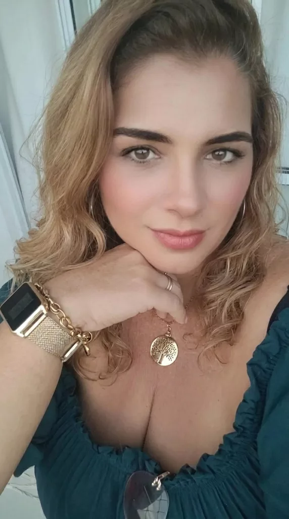 Photo de helene_reverence, 43 ans, soumise à Nantes